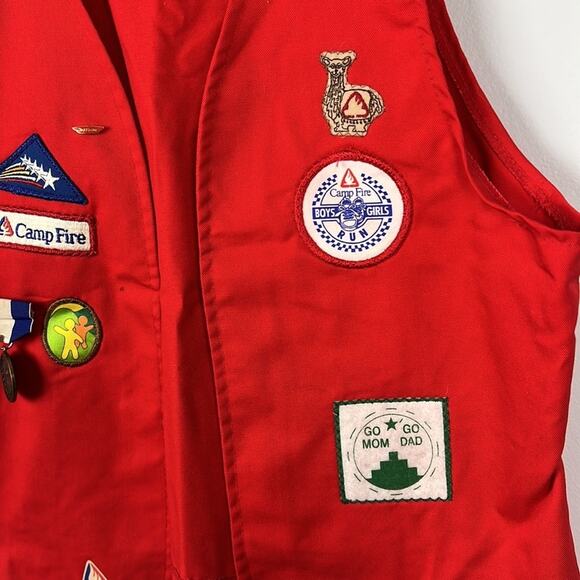 Vintage Boy/ Girl Scout / Cub Scout vest with patches and pins XL - Picture 2 of 12